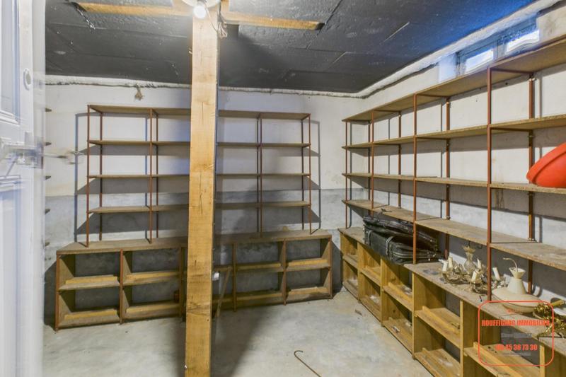 Maison - 204 m² - 6 pièces