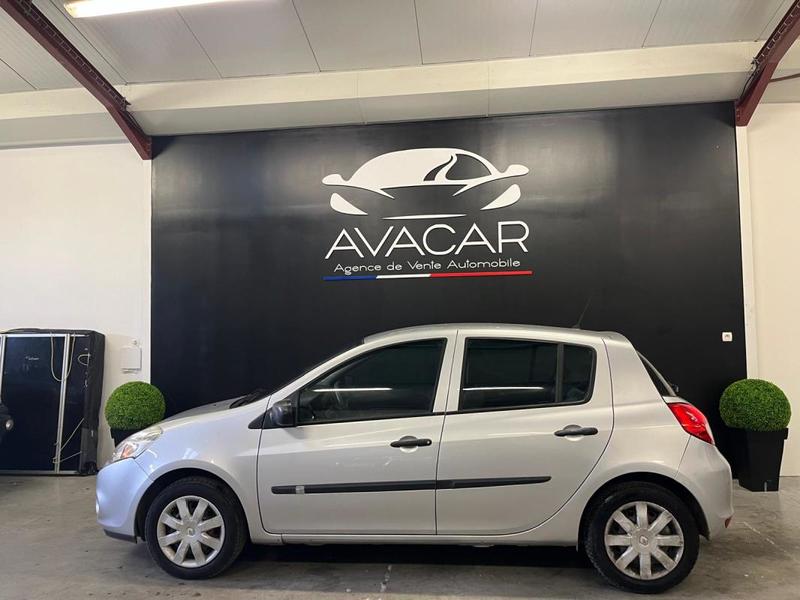 Renault Clio III 5 Portes Phase 2 1.5 dCi 68 cv