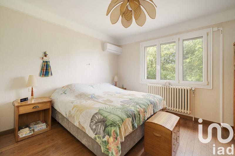 Maison - 286 m² - 9 pièces