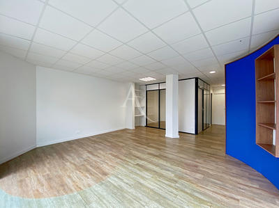 Local commercial - 71 m²