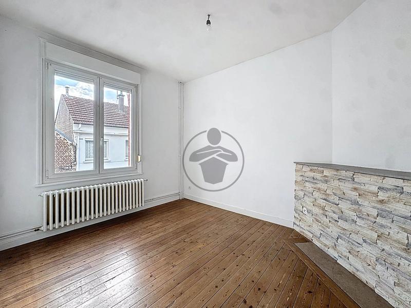 Maison - 96 m² - 5 pièces