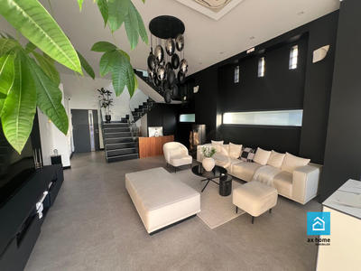 Maison contemporaine - 145 m² - 4 pièces