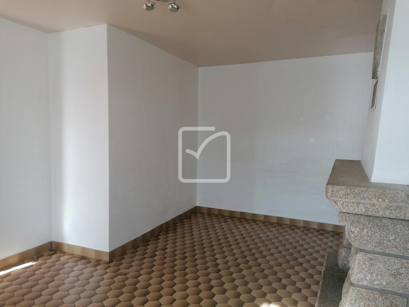 Maison - 92 m² - 6 pièces