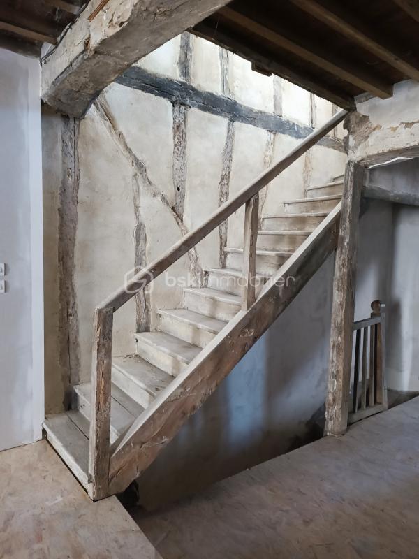 Maison ancienne - 270 m² - 5 pièces