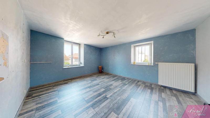 Maison - 203 m² - 8 pièces