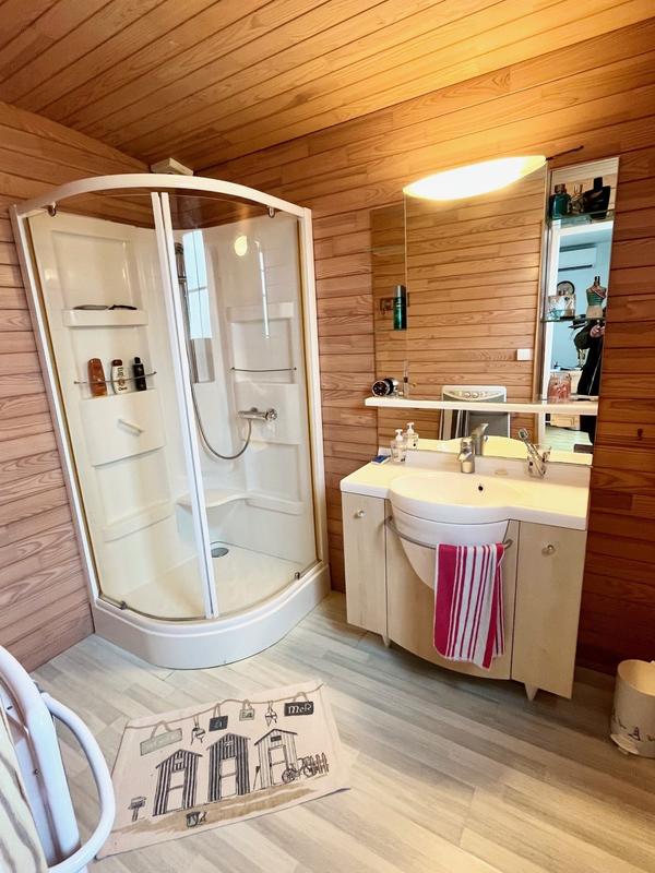 Maison - 216 m² - 6 pièces