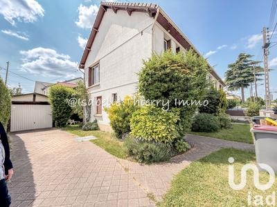 Maison - 182 m² - 9 pièces