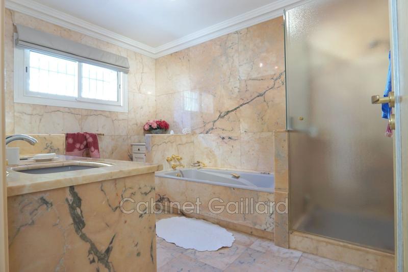 Villa - 290 m² - 7 pièces