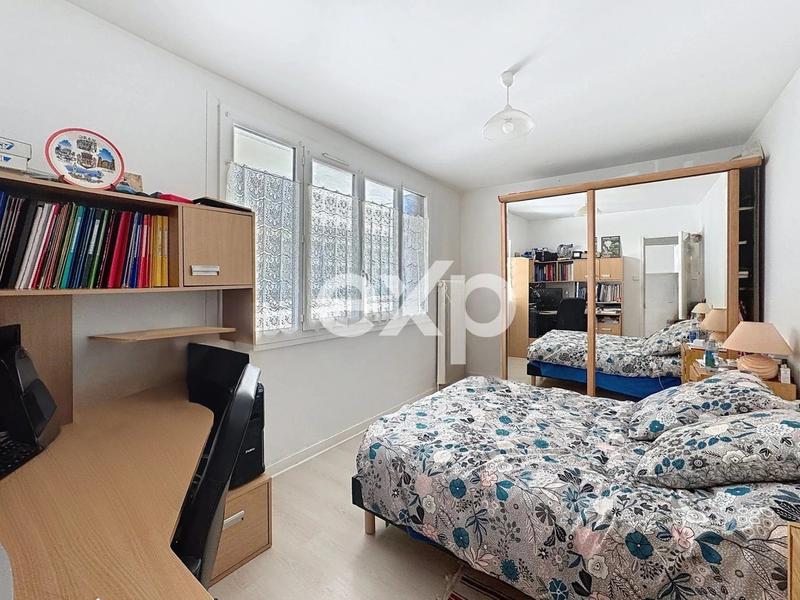 Appartement - 101 m² - 5 pièces