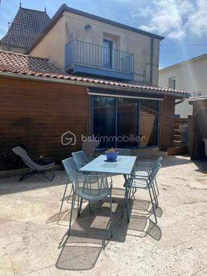 Maison de ville - 280 m² - 6 pièces