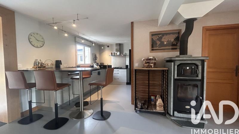 Maison - 142 m² - 8 pièces