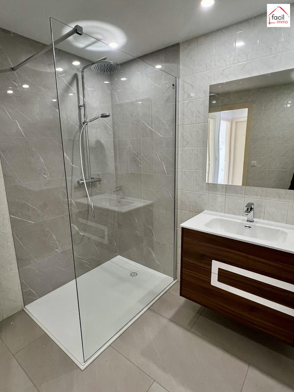 Appartement - 92 m² - 3 pièces