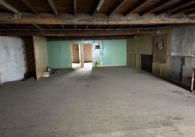 Maison - 465 m² - 7 pièces