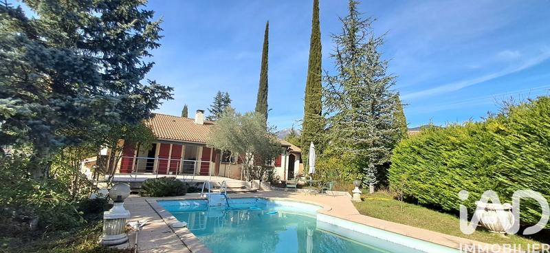 Maison - 158 m² - 6 pièces