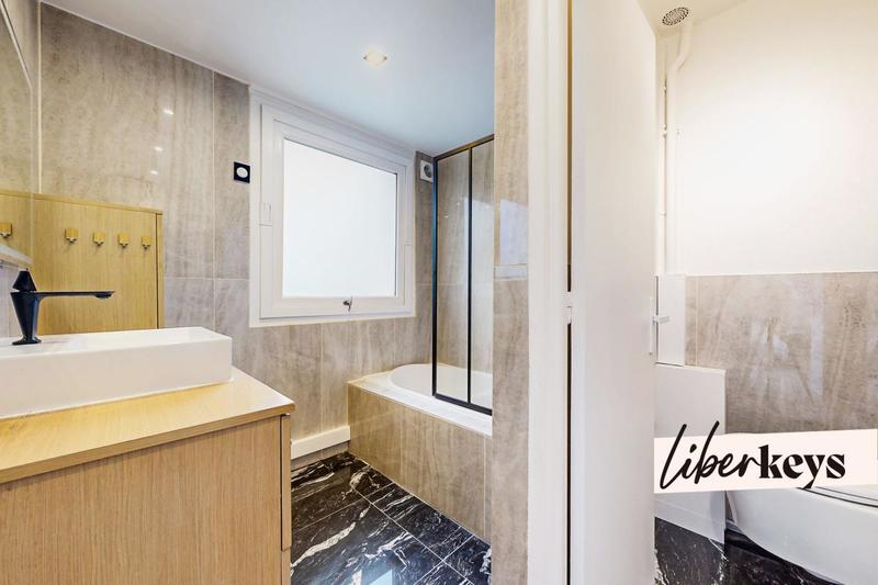 Appartement - 80 m² - 4 pièces