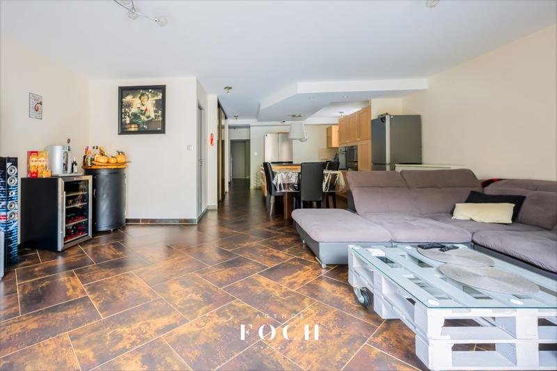 Appartement - 82 m² - 4 pièces