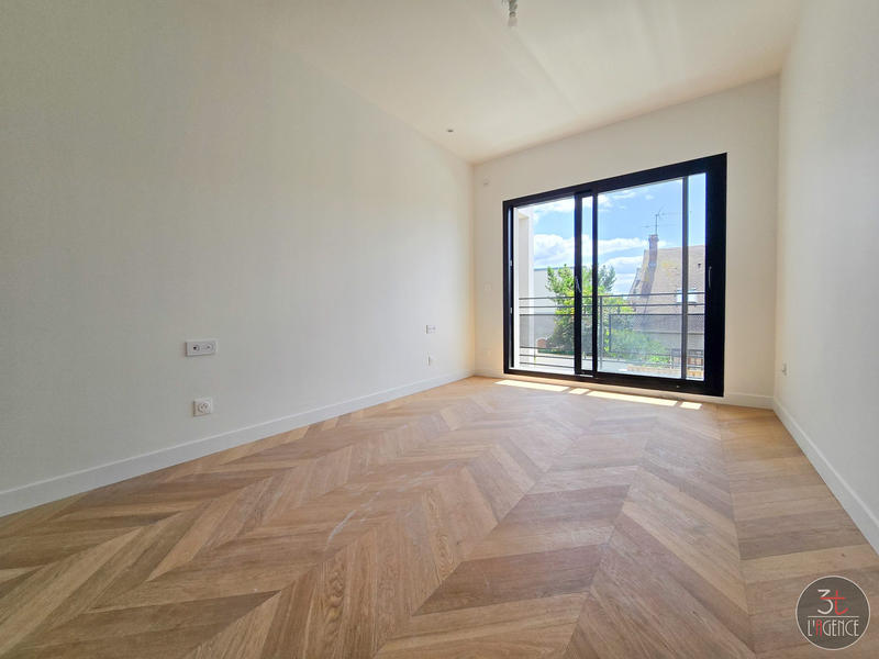 Maison contemporaine - 210 m² - 6 pièces