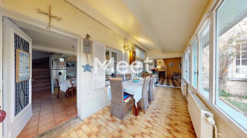 Propriété - 215 m² - 8 pièces