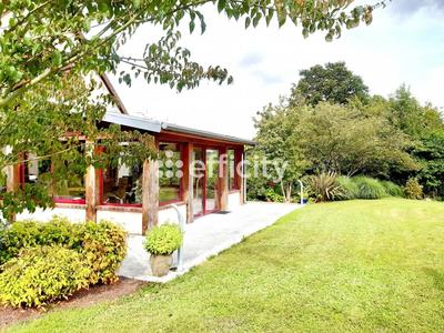 Maison - 200 m² - 7 pièces