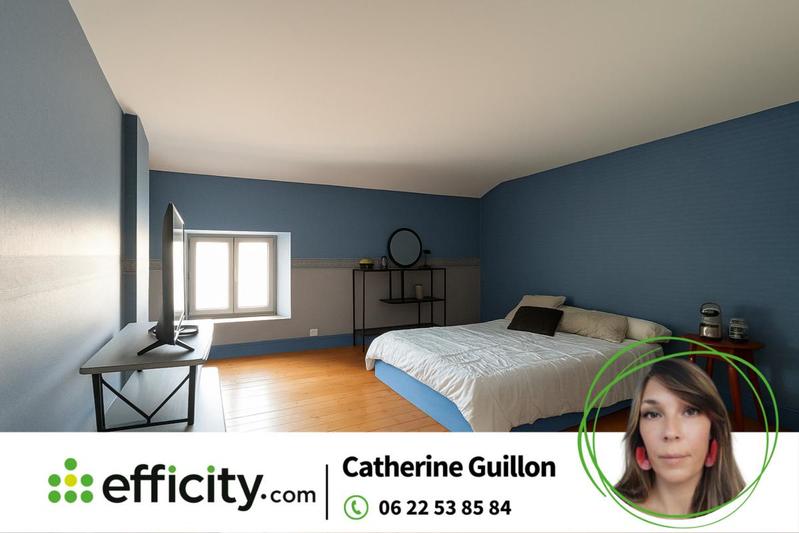 Maison - 202 m² - 7 pièces