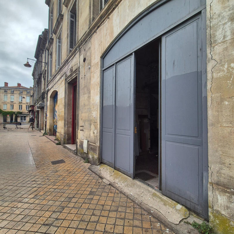 Local commercial - 112 m²