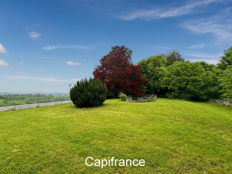 Propriété - 600 m² - 15 pièces