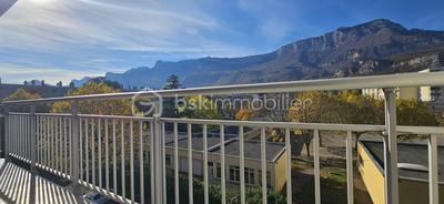 Appartement - 70 m² - 4 pièces