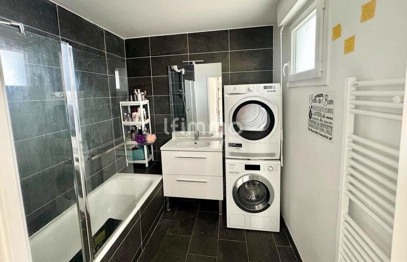 Appartement - 96 m² - 5 pièces