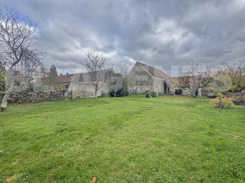 Maison - 250 m² - 4 pièces