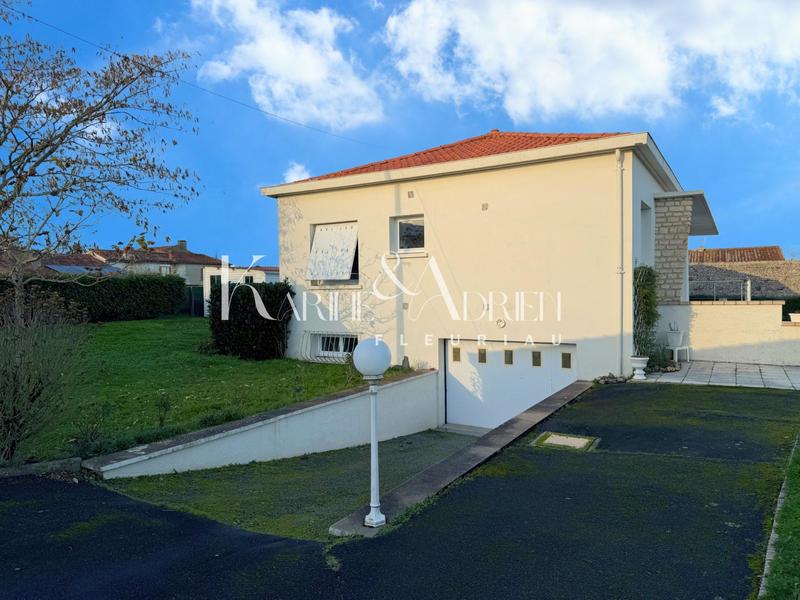 Maison - 94 m² - 5 pièces