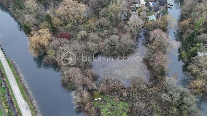 Terrain de loisirs - 4 584 m²