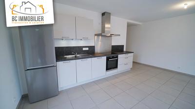 Appartement - 80 m² - 3 pièces