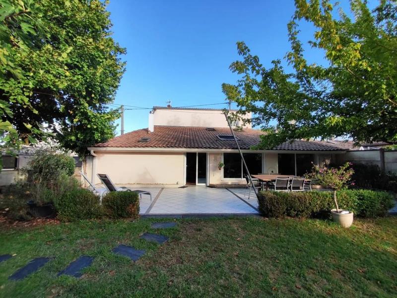 Maison de ville - 248 m² - 6 pièces