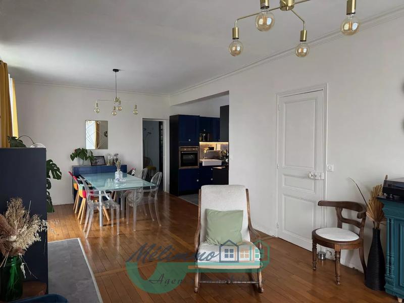 Maison - 165 m² - 9 pièces