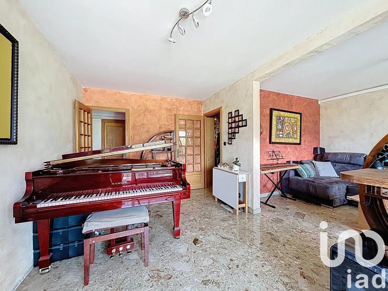 Appartement - 93 m² - 4 pièces