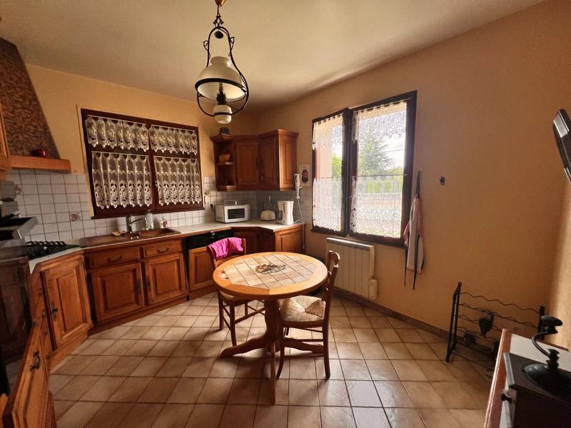 Maison - 92 m² - 5 pièces