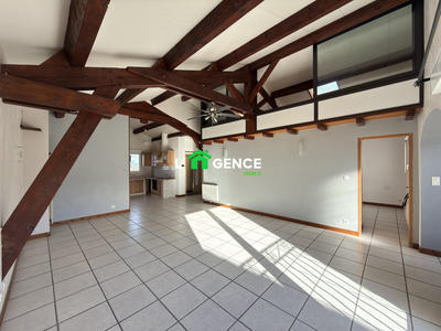 Appartement - 90 m² - 3 pièces