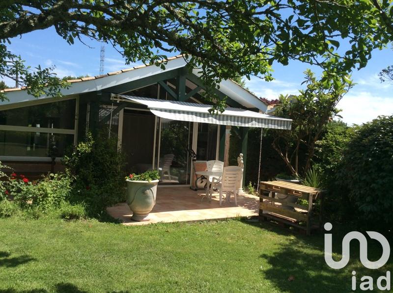 Maison - 230 m² - 6 pièces