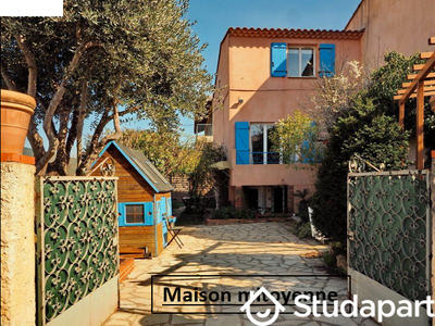 Chambre - 8 m² - 1 pièce