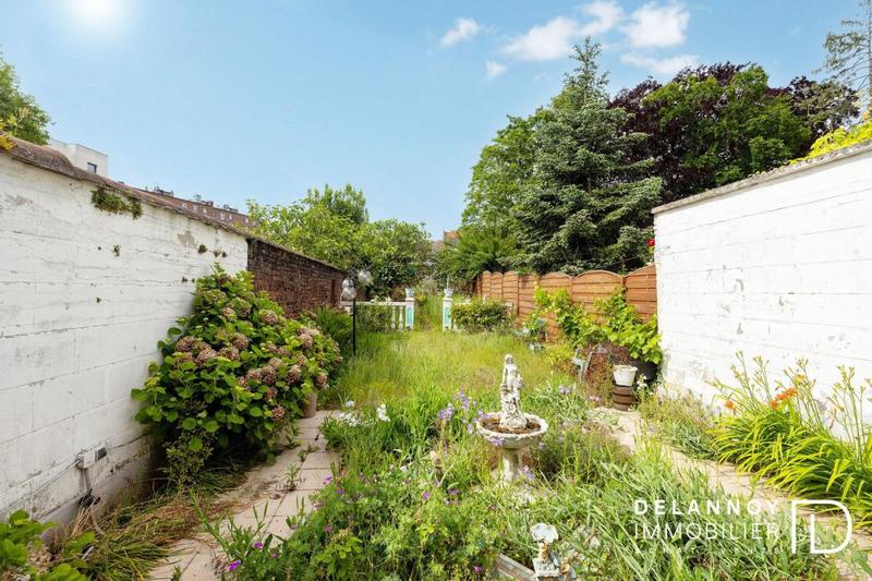 Demeure - 180 m² - 5 pièces