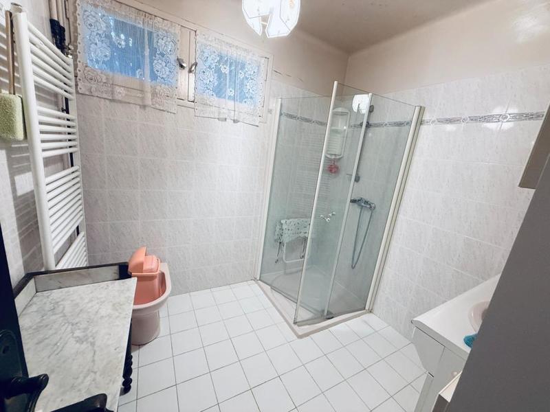 Maison traditionnelle - 110 m² - 5 pièces