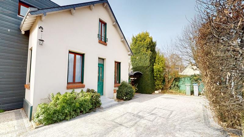 Maison ancienne - 171 m² - 6 pièces