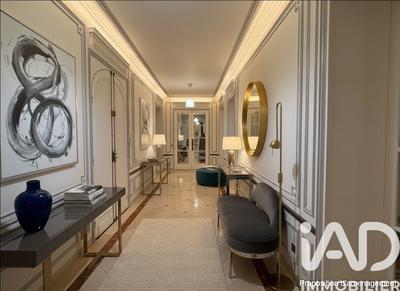 Appartement - 294 m² - 7 pièces