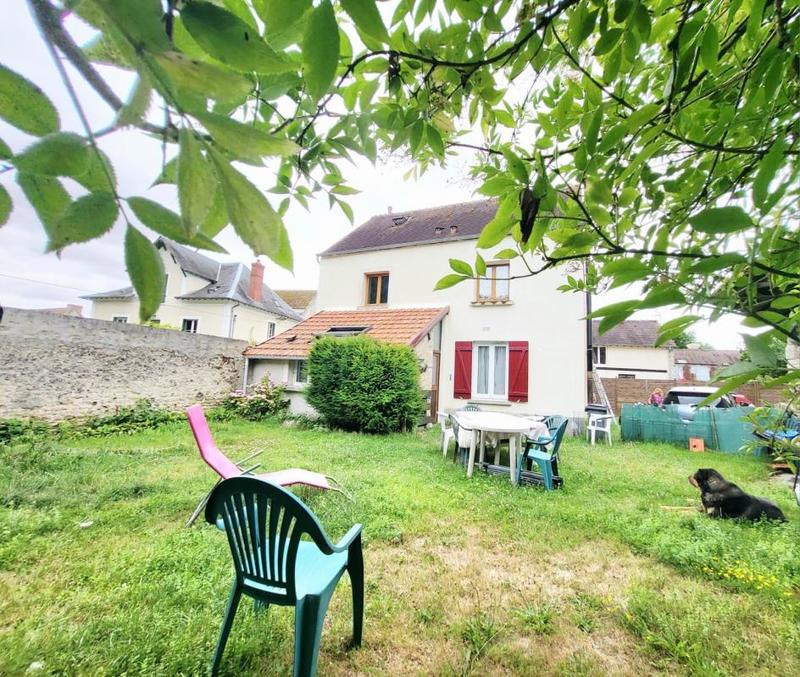 Maison en pierre - 100 m² - 5 pièces