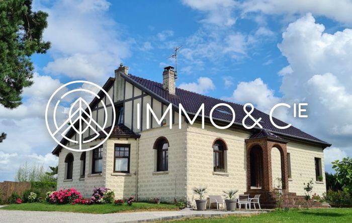 Demeure - 276 m² - 10 pièces