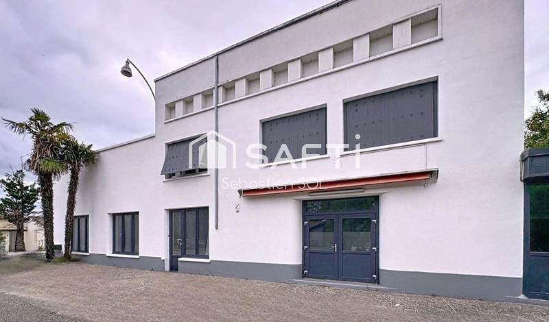 Local commercial - 400 m² - 8 pièces