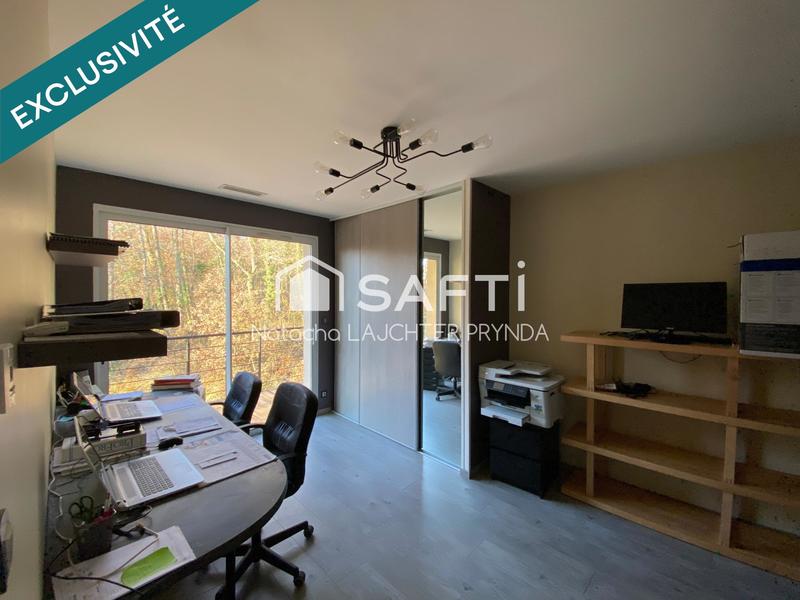Maison - 181 m² - 6 pièces