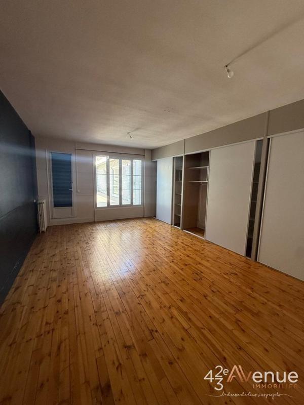 Appartement - 166 m² - 6 pièces