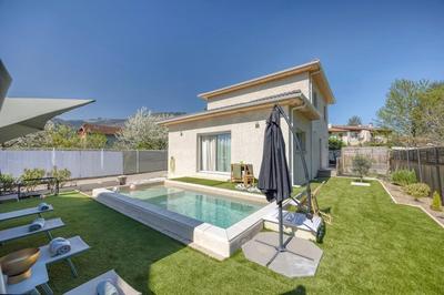 Maison - 114 m² - 6 pièces