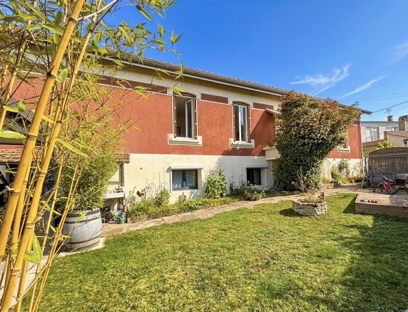 Maison - 103 m² - 6 pièces